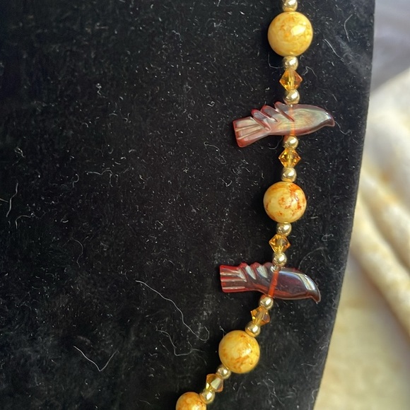 Vintage yellow matrix jasper bead with Bakelite birds Beaded Necklace 28” - Picture 2 of 9